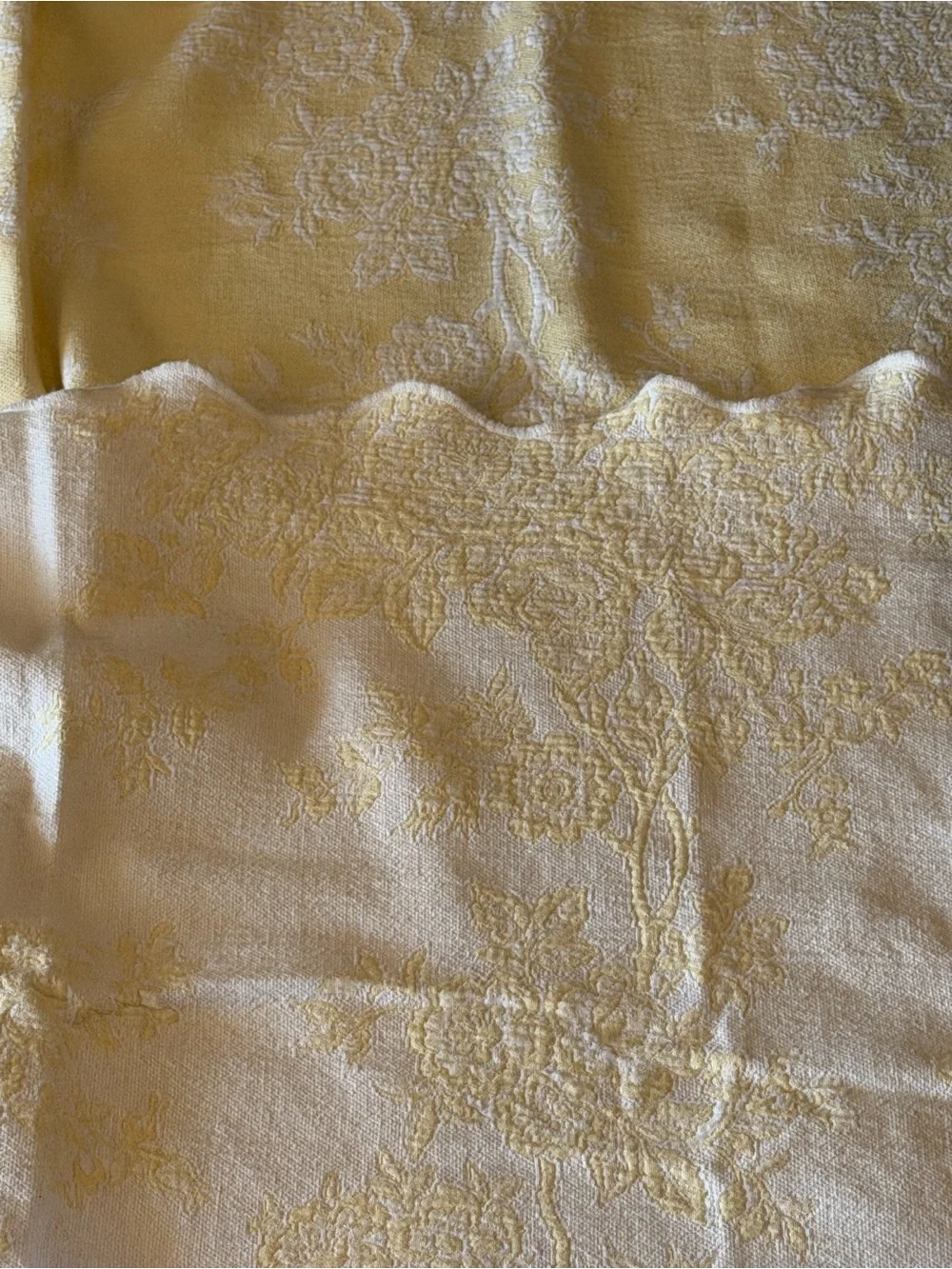 Portuguese Cotton Queen Matelasse Coverlet Yellow Floral Scalloped Bedspread